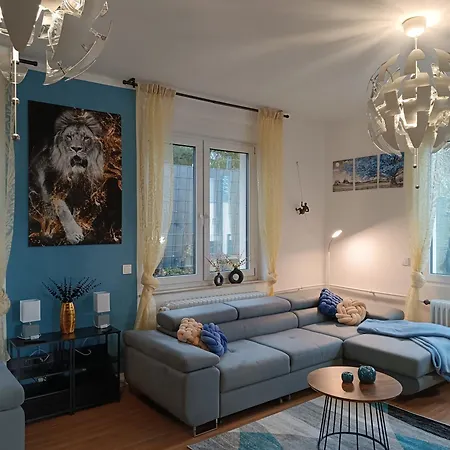 Apartment Casatua - Golden Lion - Parkplatz - Sport - Messe *
