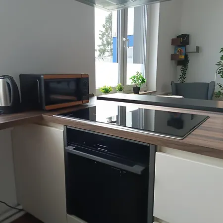 Casatua - Golden Lion - Parkplatz - Sport - Messe Apartment