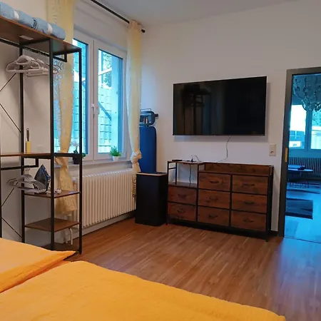 Casatua - Golden Lion - Parkplatz - Sport - Messe Apartment Wuppertal