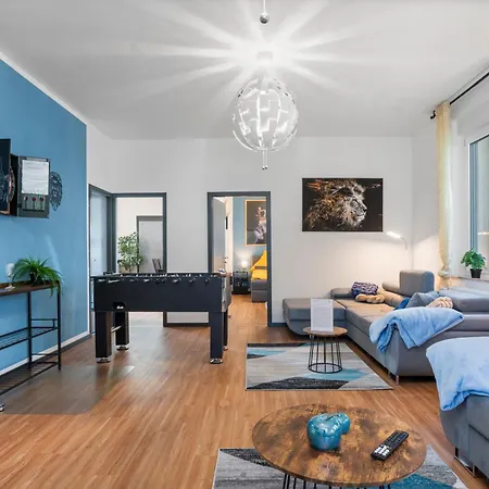 Casatua - Parkplatz - Tischfussball - Dart - Messe - Wifi - Kueche Appartement Wuppertal