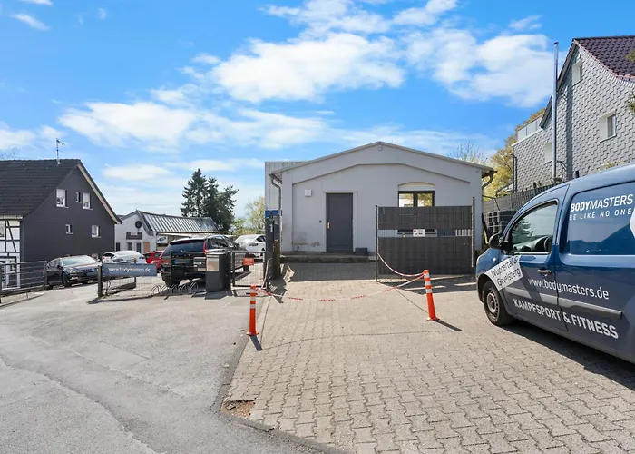 Casatua - Parkplatz - Tischfussball - Dart - Messe - Wifi - Küche Apartamento Wuppertal