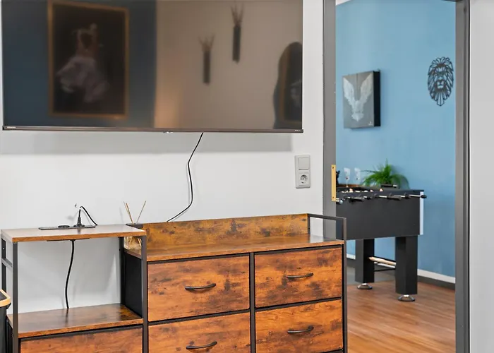 Casatua - Parkplatz - Tischfussball - Dart - Messe - Wifi - Küche *